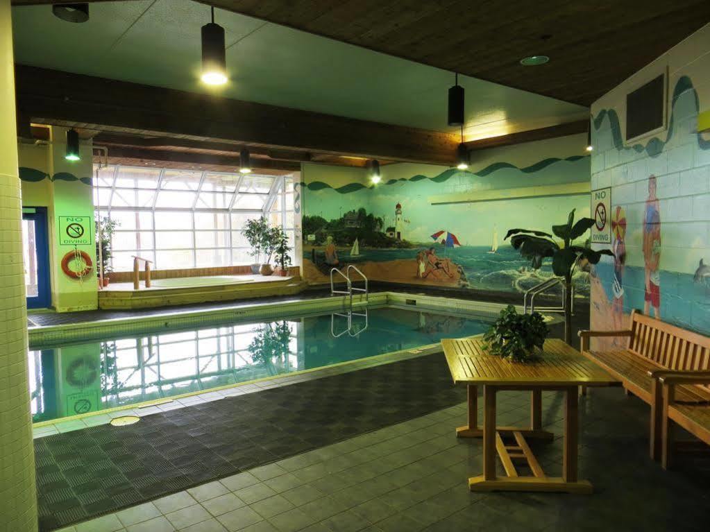 Riverside Resort And Conference Centre French Village Esterno foto