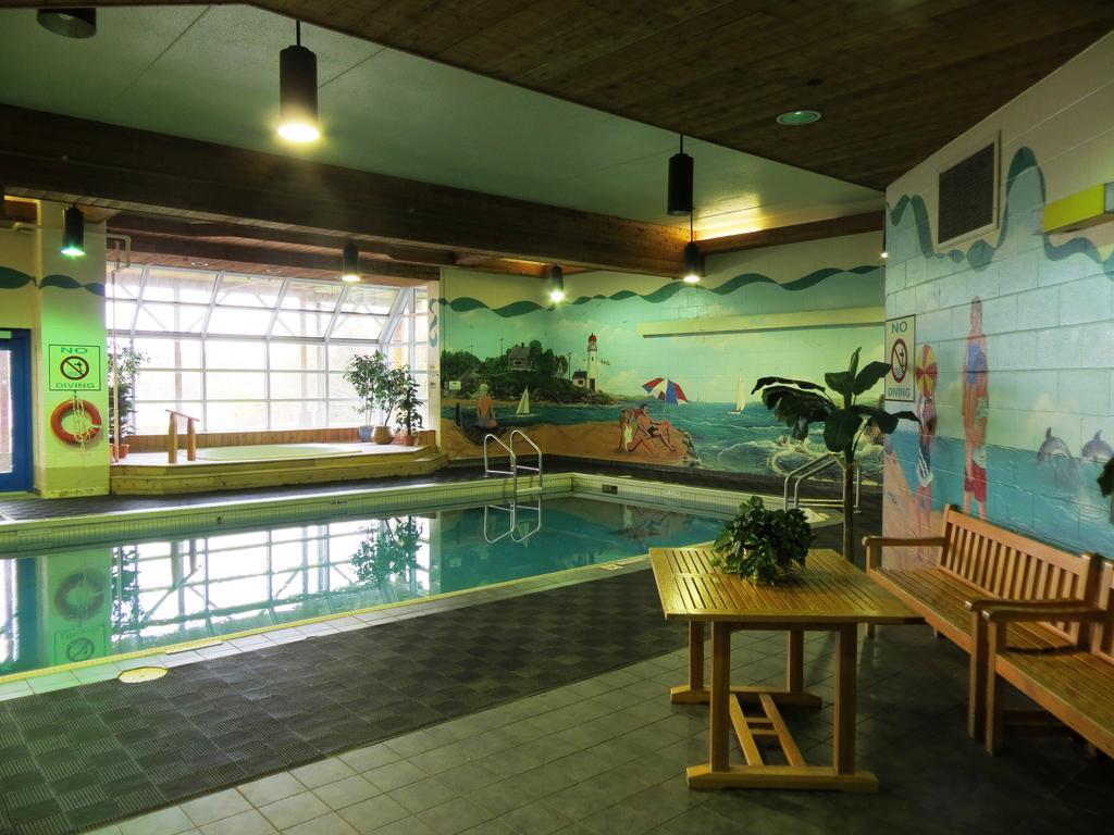 Riverside Resort And Conference Centre French Village Esterno foto